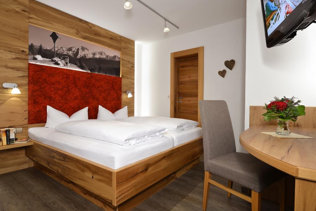 Hotel Edelweiss Garni Reit im Winkl Exterior foto